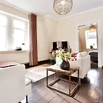 Apartment B - Neuer Geist In Alten Mauern: Luxurioes Wohnen In Der Residenzstadt
