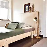 B - Neuer Geist In Alten Mauern: Luxurioes Wohnen In Der Residenzstadt Apartment *