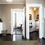 B - Neuer Geist In Alten Mauern: Luxurioes Wohnen In Der Residenzstadt Gotha
