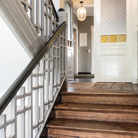 Apartment B - Neuer Geist In Alten Mauern: Luxuriös Wohnen In Der Residenzstadt *
