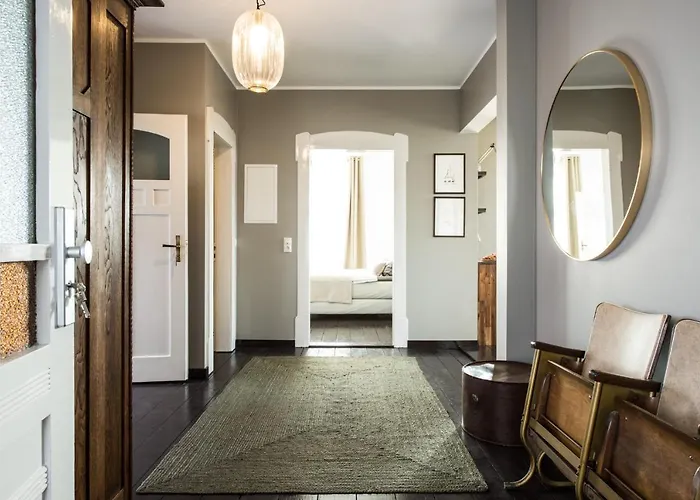 B - Neuer Geist In Alten Mauern: Luxurioes Wohnen In Der Residenzstadt Gotha